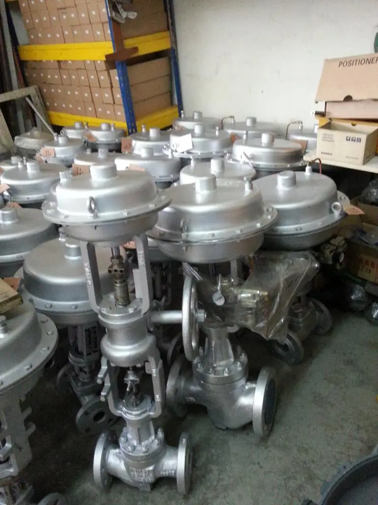 Stock of globe control valves with pneumatic actuators