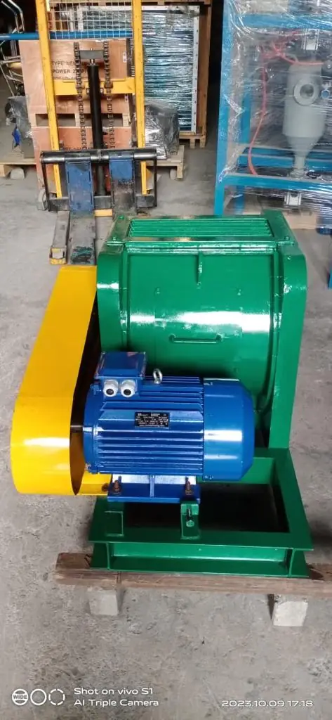 Green ripple mill with motor