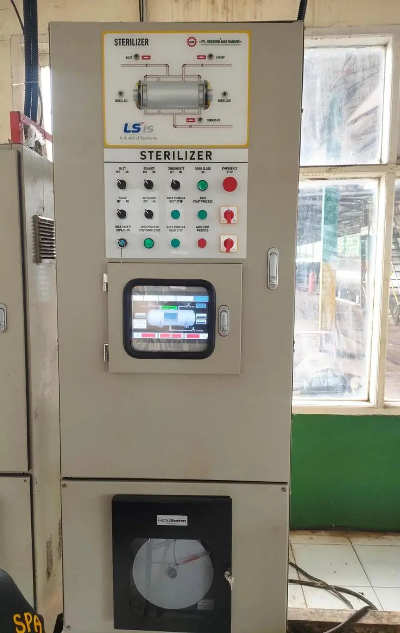 Sterilizer control panel with mimic diagram, push buttons, touchscreen and chart recorder
